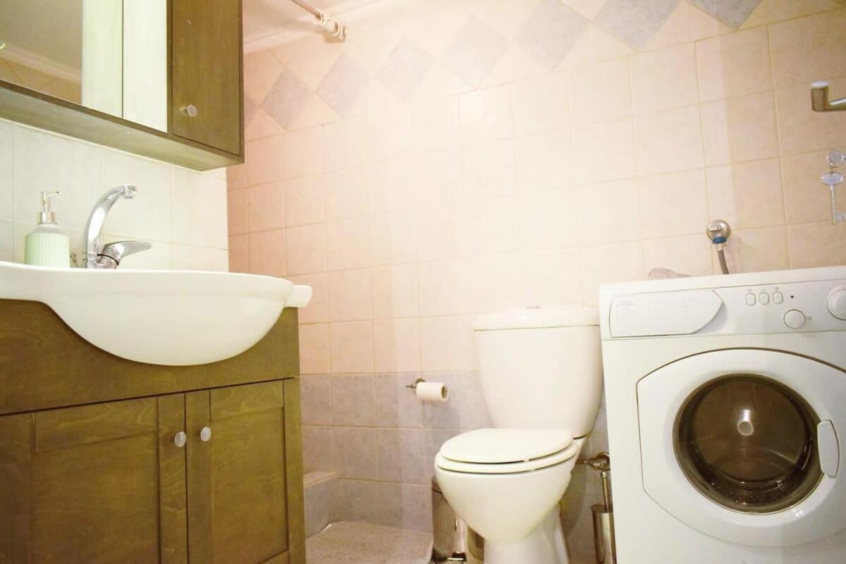 Stylish Apt In The Historic Heart Of The City 아테네 외부 사진